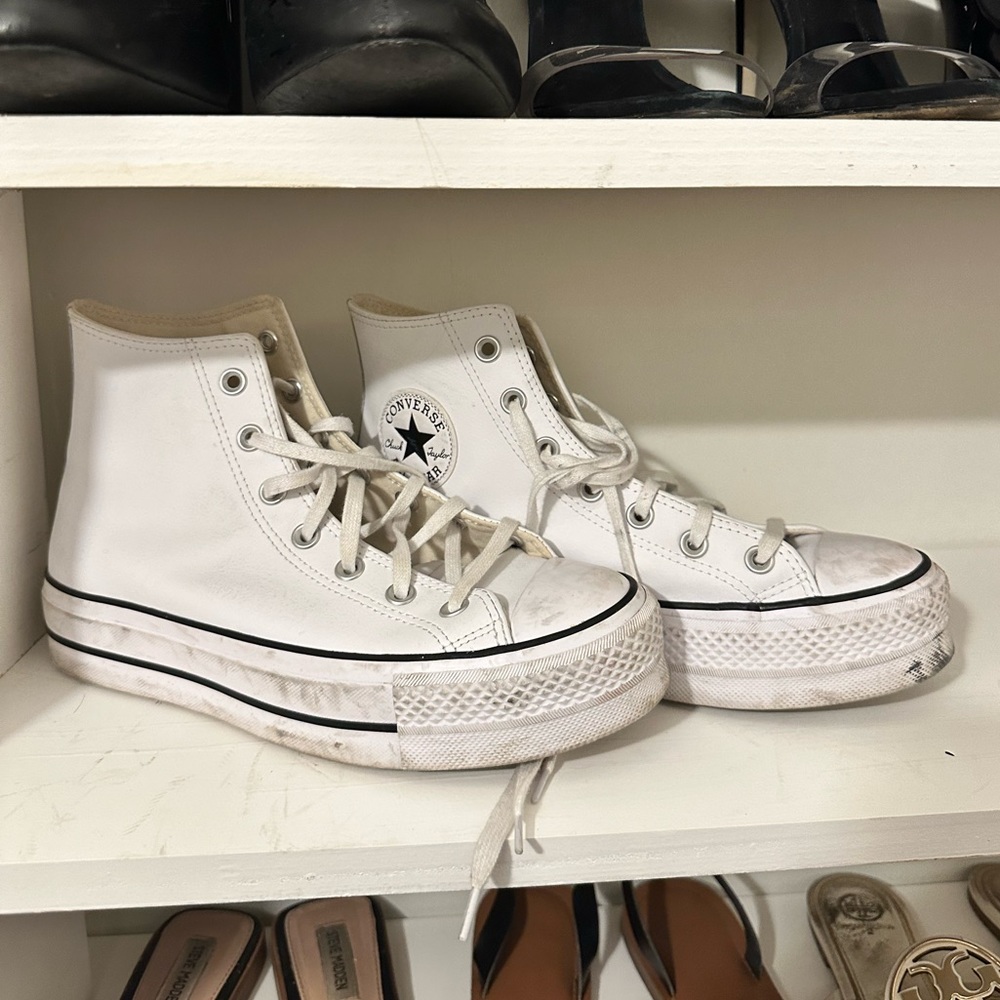 Platform leather Converse